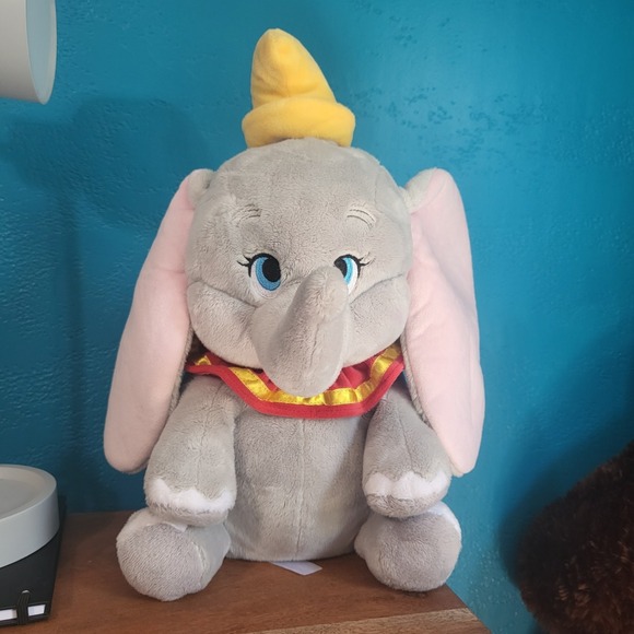 Disney Store Dumbo Exclusive Stuffed Plush 12" Animal Toy Elephant‎ - Picture 1 of 6